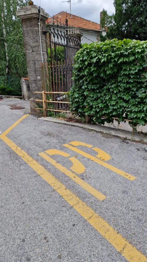 Appartamenti Monti Como Lake Brunate Buitenkant foto